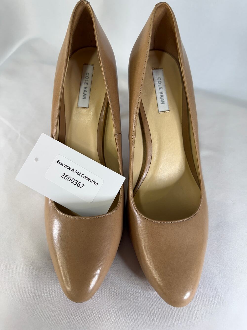 Cole Haan Women’s 7.5B Tan Nude Leather Pumps Classic High Heel Career Shoes
